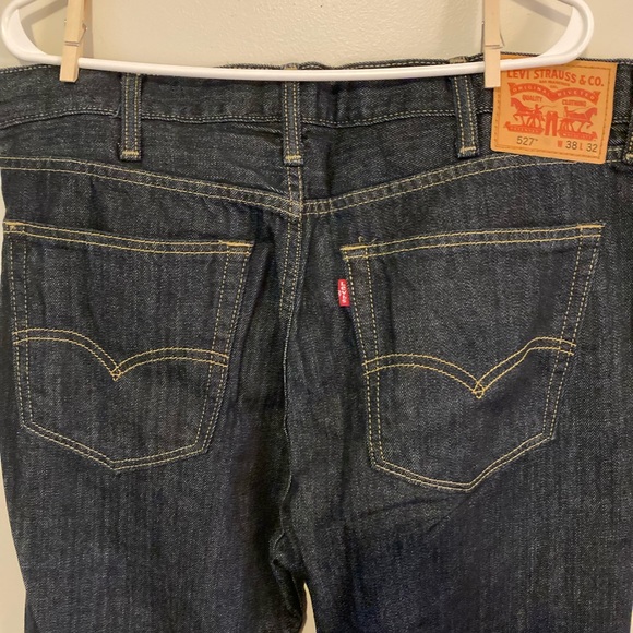 Men’s Levi jeans - Picture 2 of 3